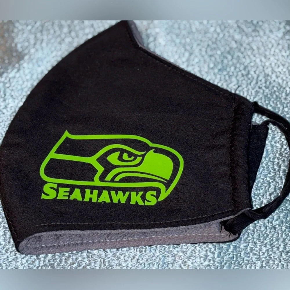 Seattle Seahawks Solid Big Logo Face Cover Reusable Mask. Adult Size | BLK/GRN |